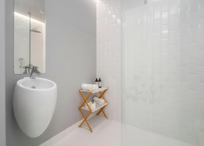 Marina Legacy I Boutique Residence
