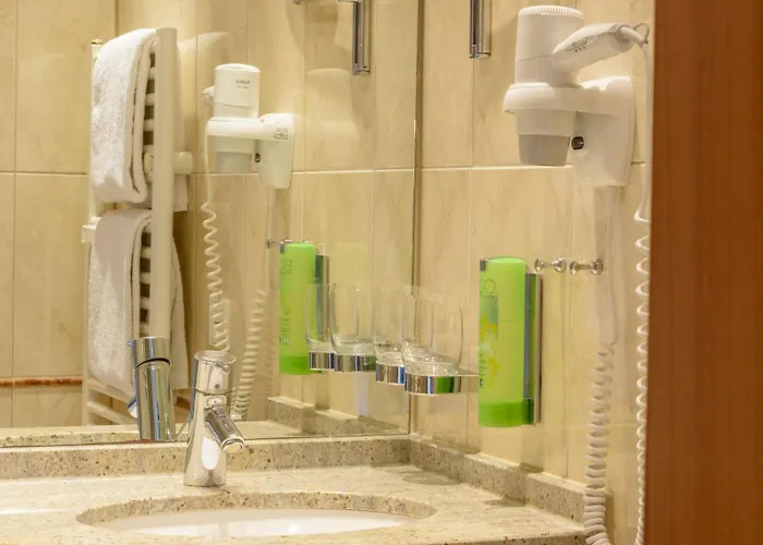 Biosphaerenhotel Graf Eberhard Bei Der Therme Bad Urach
