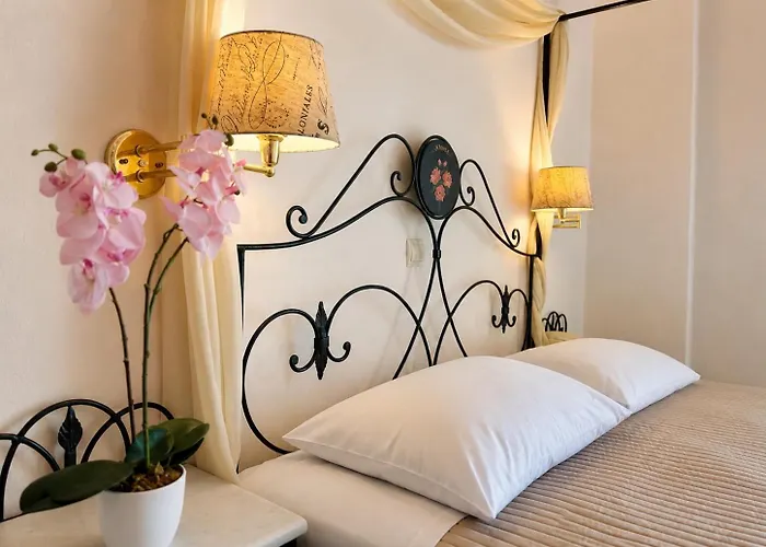 Acropole Delphi City Hotel