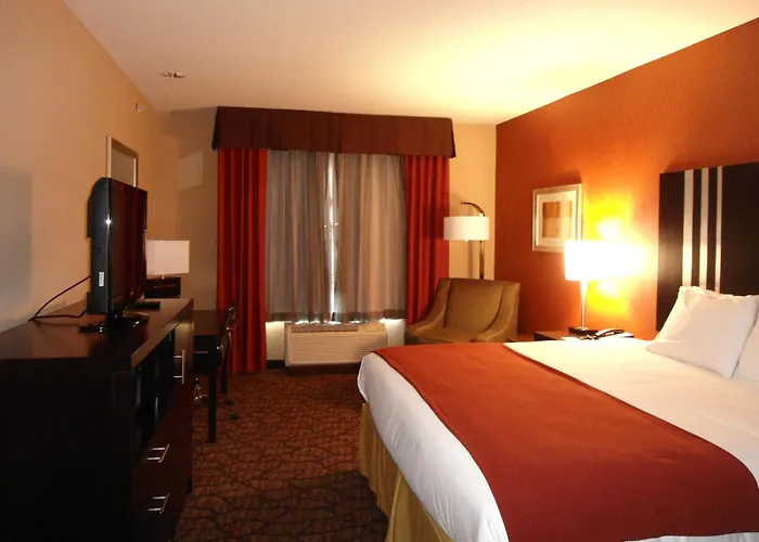 Holiday Inn Express And Suites Alpine By Ihg