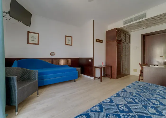 Hotel Antares