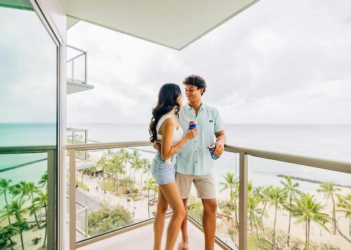 Waikiki Circle Hotel By Castle