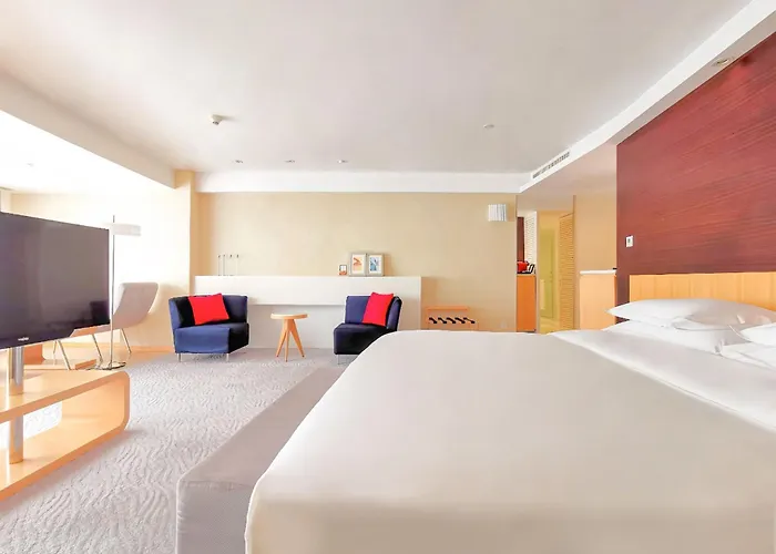 Crowne Plaza Zhuhai City Center By Ihg