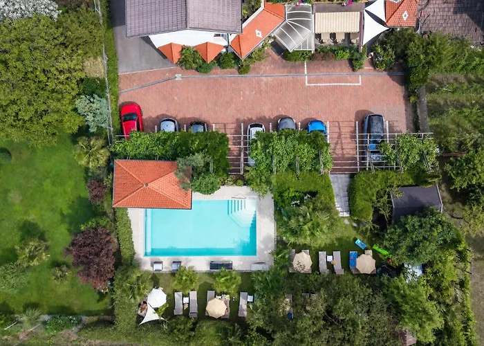 Hotel FleurAlp