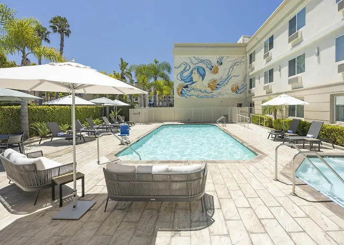 Redondo Beach Hotel, Tapestry Collection By Hilton