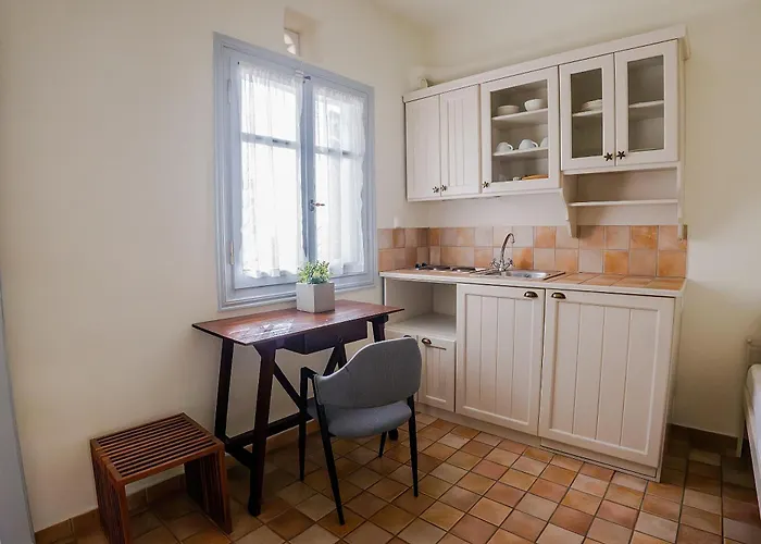 Onar Hotel & Suites