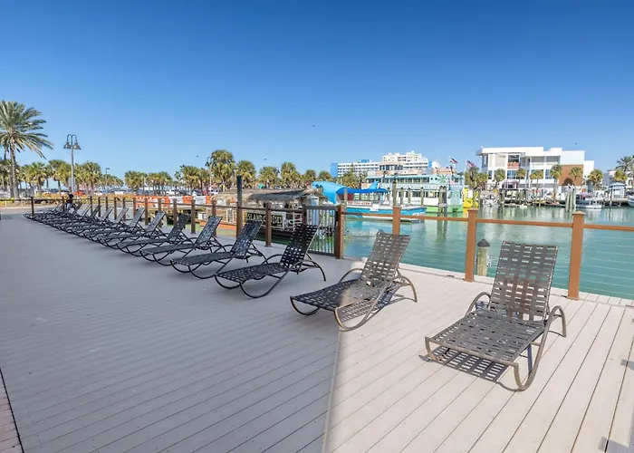 Pier House 60 Clearwater Beach Marina Hotel