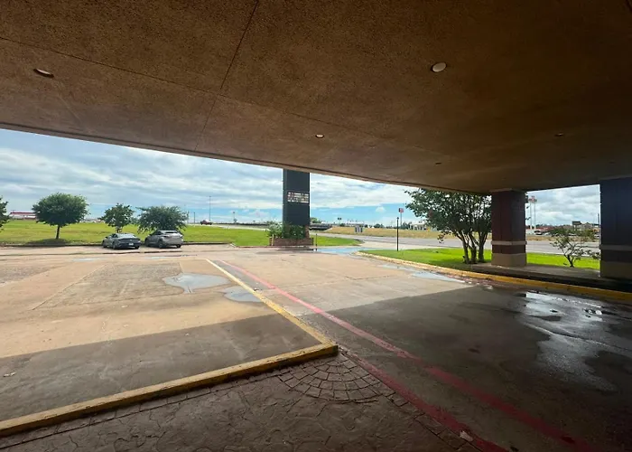 Express Inn & Suites Greensville Tx