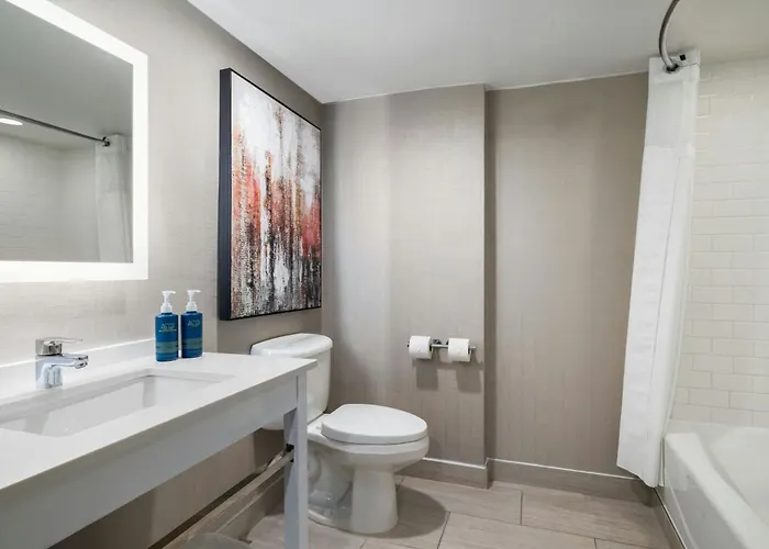 Four Points By Sheraton Charlotte - Lake Norman