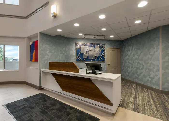 Holiday Inn Express & Suites Rapid City By Ihg