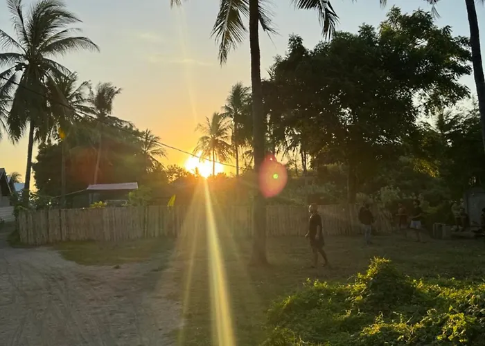 White Coconut Resort