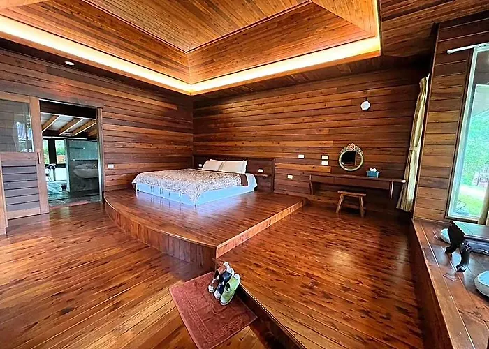 Pinehome Villa
