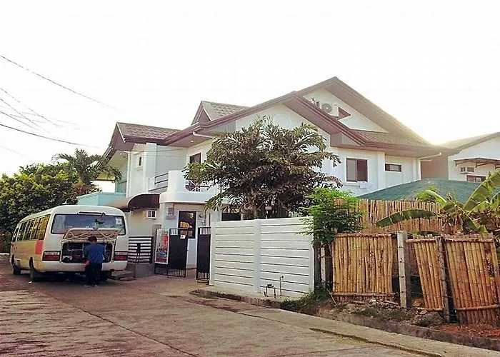 Aa Travellers Pad Hotel