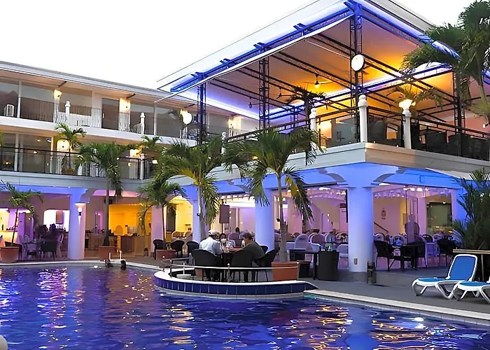 Clarkton Hotel Apartment