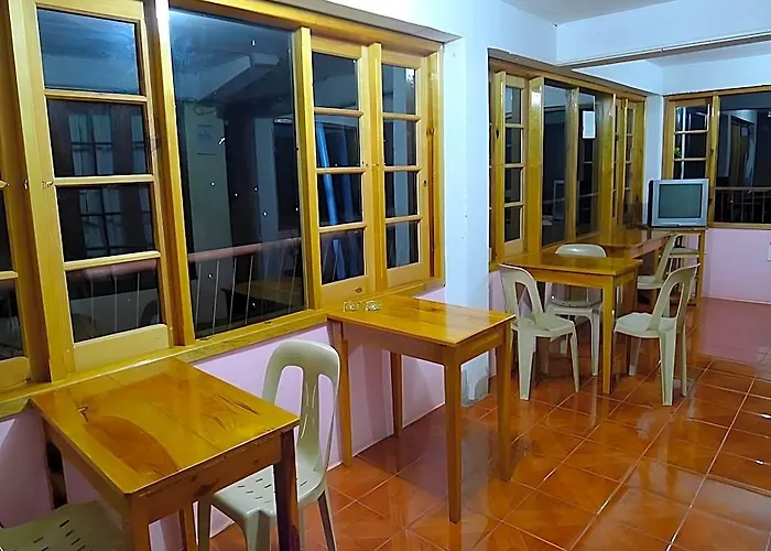 Kanip Aw Pines View Lodge