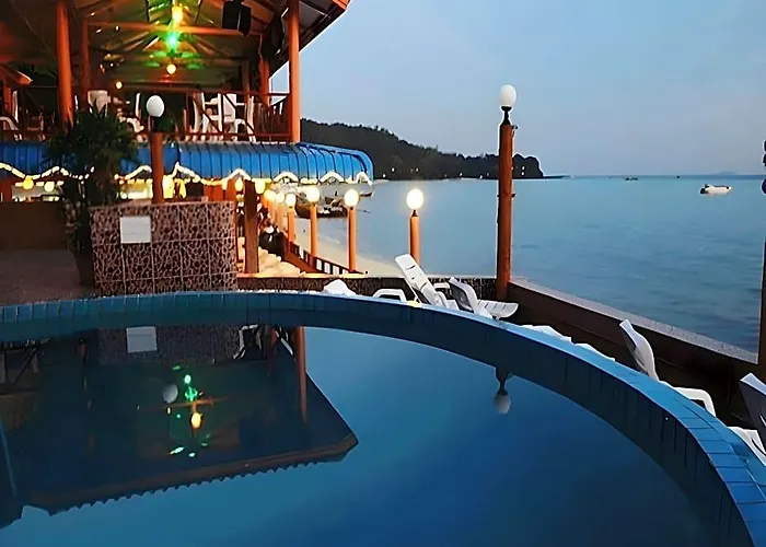 Phi Phi Donchukit Resort