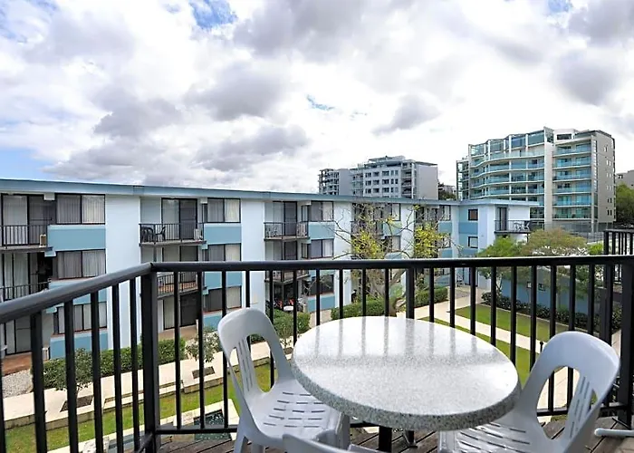 Lodestar Waterside Apartments