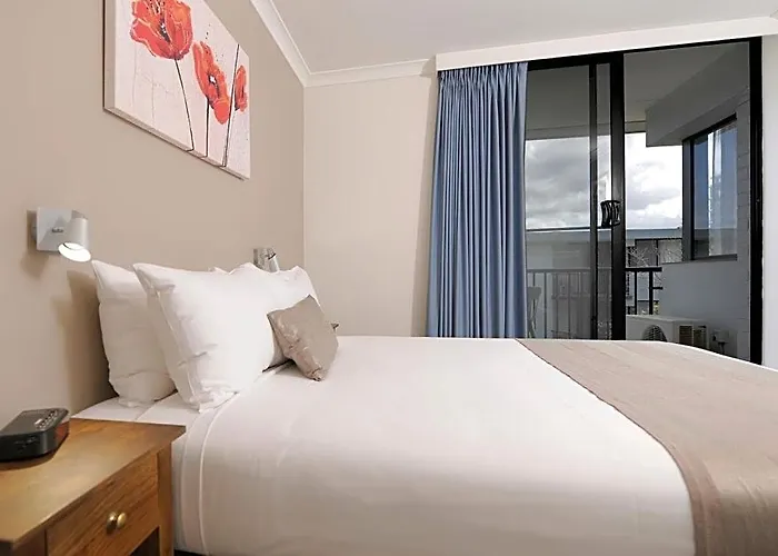 Lodestar Waterside Apartments