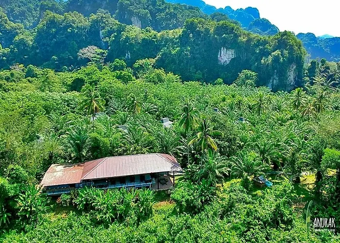 Anurak Lodge
