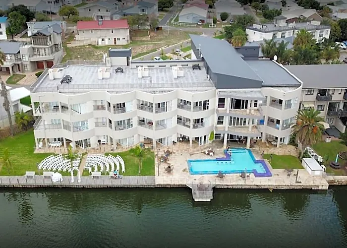 Riviera Hotel