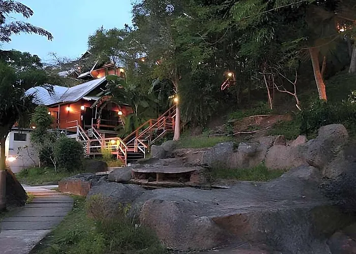 Phitarom Phi Phi Resort