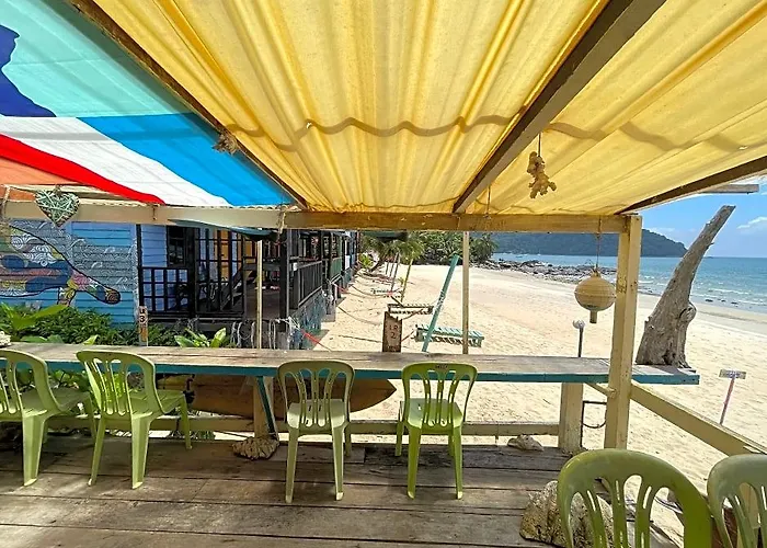 Beach Shack Chalet