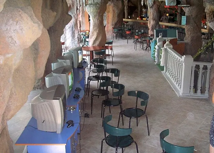 Grand Aquarium Apart