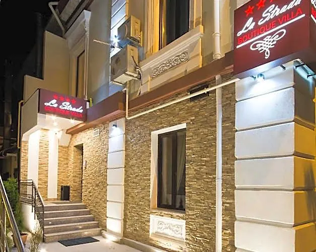La Strada Boutique Villa