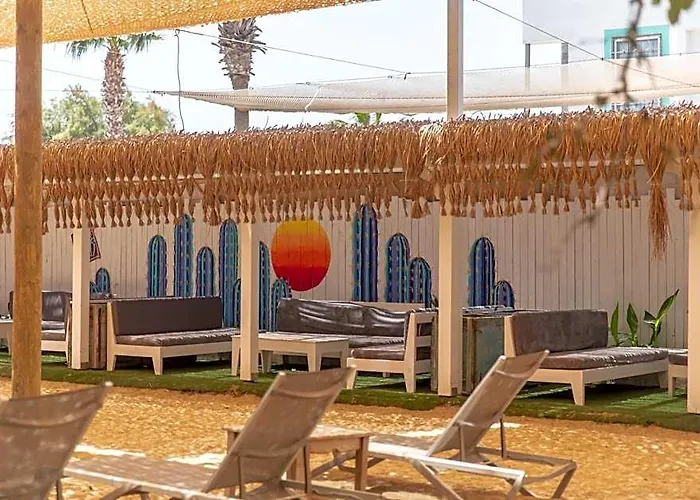 Kefi Beach & Suites
