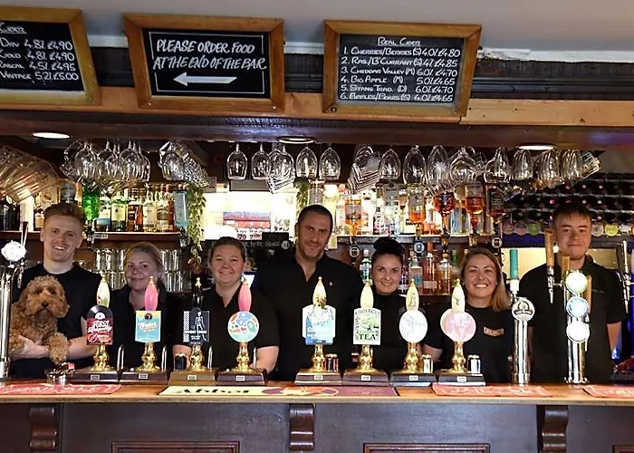 Crossways Inn