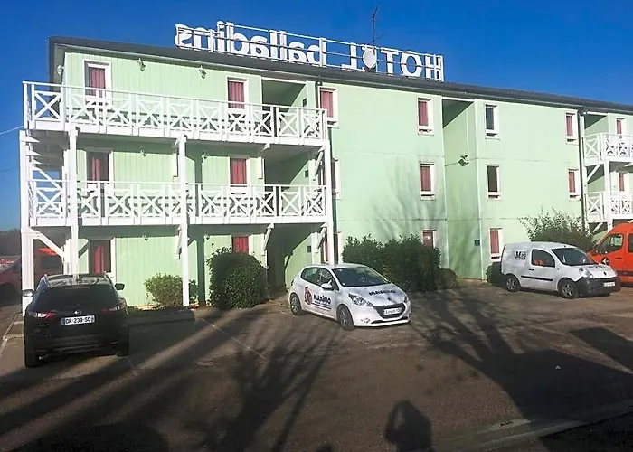 Initial By Balladins Roissy / Saint-Mard