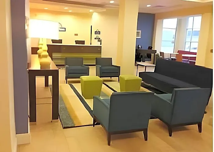 Spark By Hilton Victoria