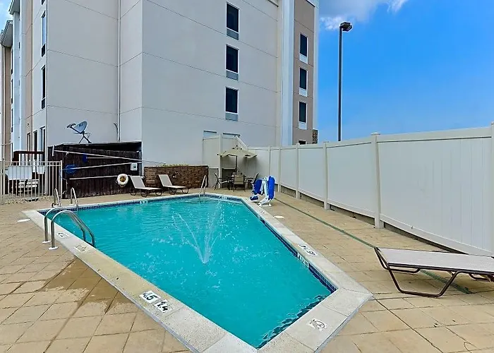 Holiday Inn Express Seaford-Route 13