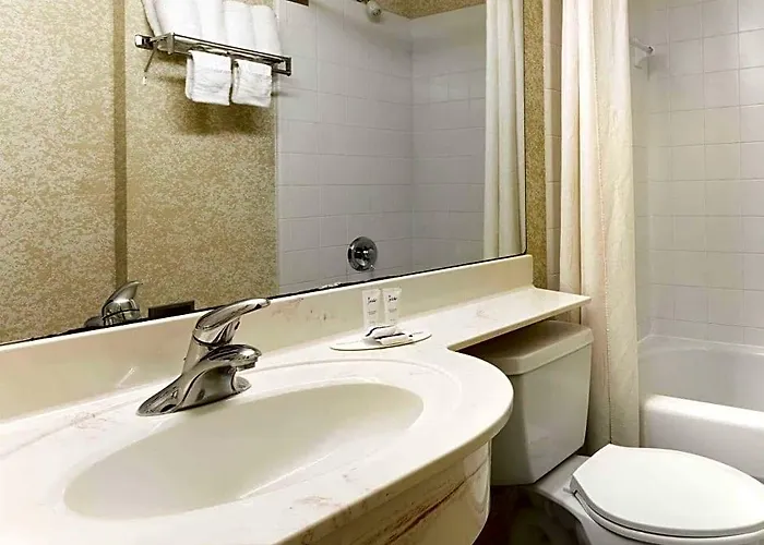 Microtel Inn & Suites By Wyndham Brunswick