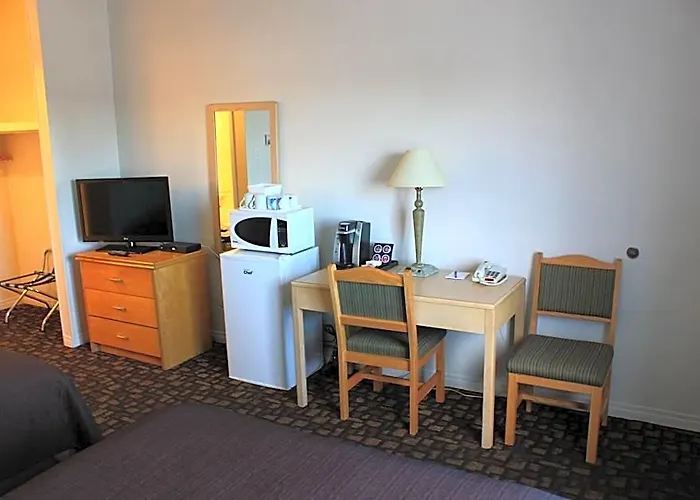 Travelodge By Wyndham Prince Albert
