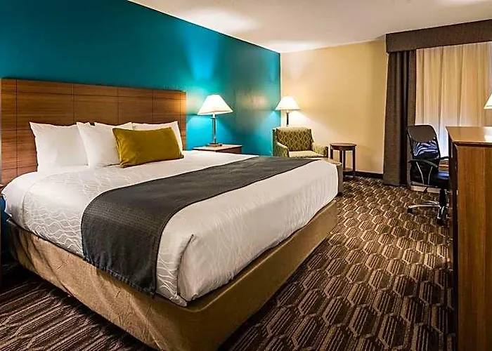 Best Western Plus Yadkin Valley Inn & Suites