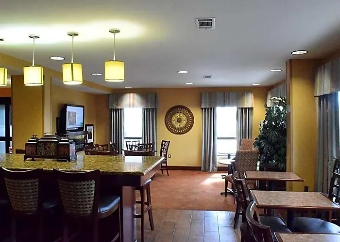 Baymont Inn & Suites By Wyndham The Woodlands