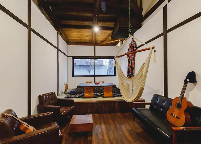 Couch Potato Hostel - Vacation Stay 88233
