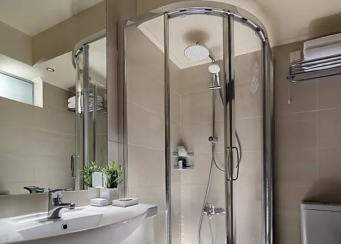 Blazer Suites Hotel