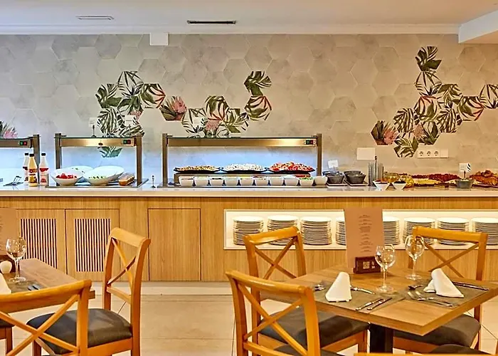 Universal Aparthotel Don Camilo