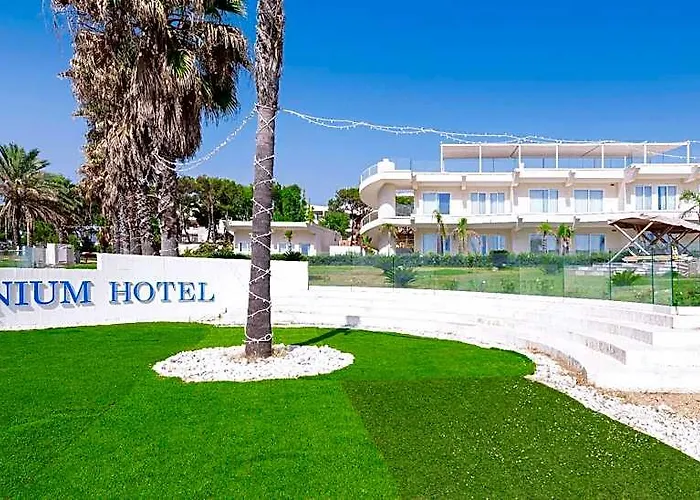Jonium Hotel - Amazing Sea View And Swimming Pool