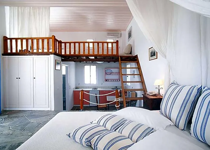 Lighthouse Hotel