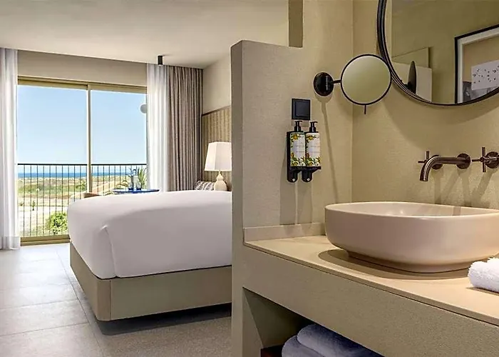 Amarello Hotel Praia Santo Andre, Tapestry Collection By Hilton