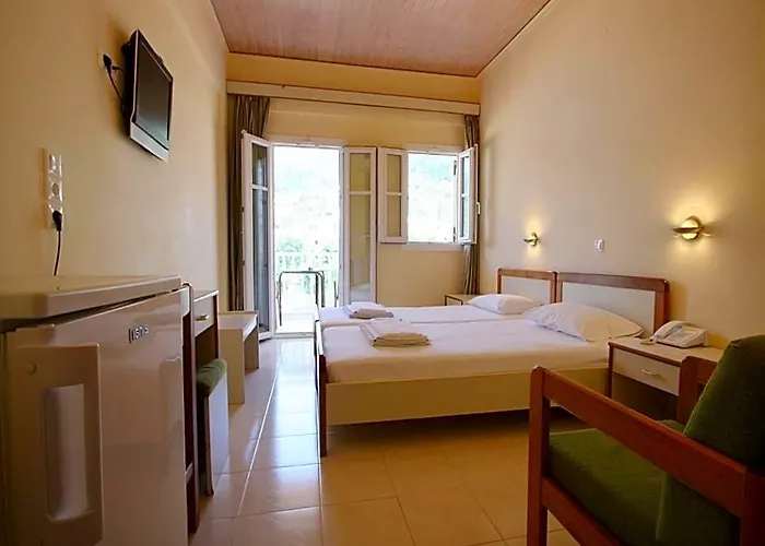 Ionis Hotel