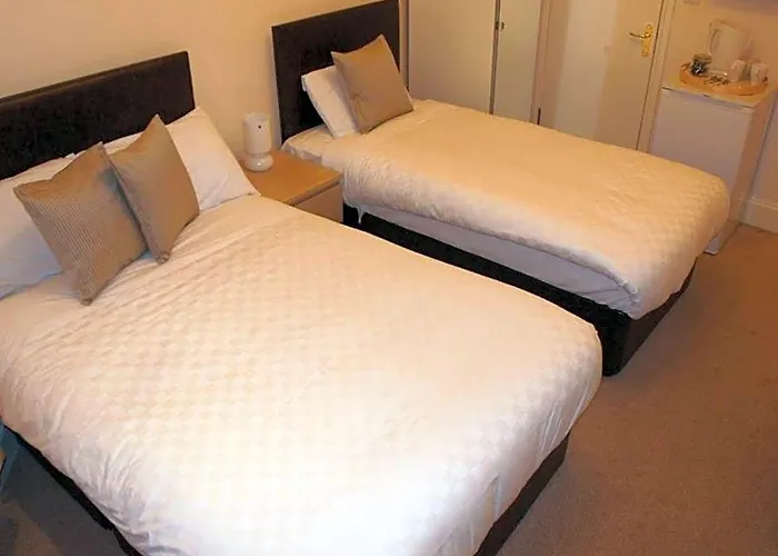 Pearl Hotel London