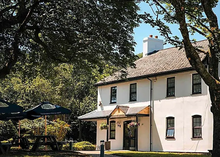 Coach & Horses Hotel