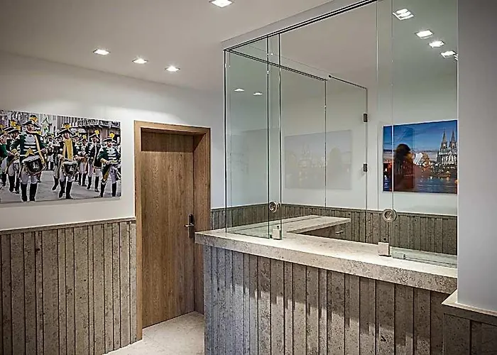 Home & Work Apartments Gmbh & Co. Kg