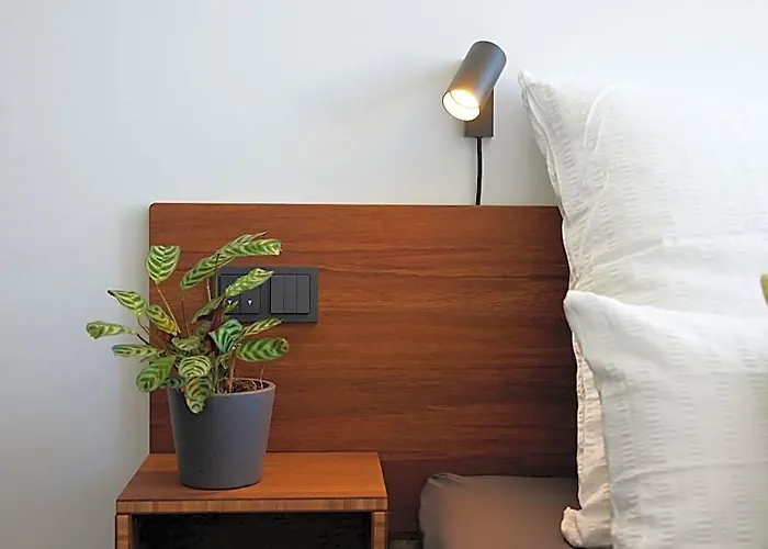Tin Inn - Erkelenz - Das Hotel Aus Hochwertig Ausgebauten Ueberseecontainern