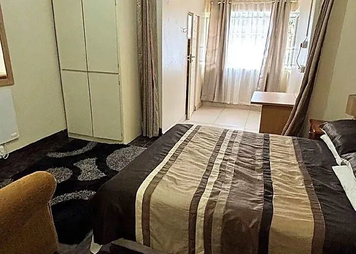 Yaseens B&B