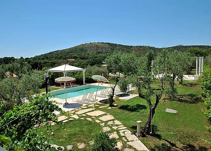 Holiday Resorts For 6 Persons, With Swimming Pool